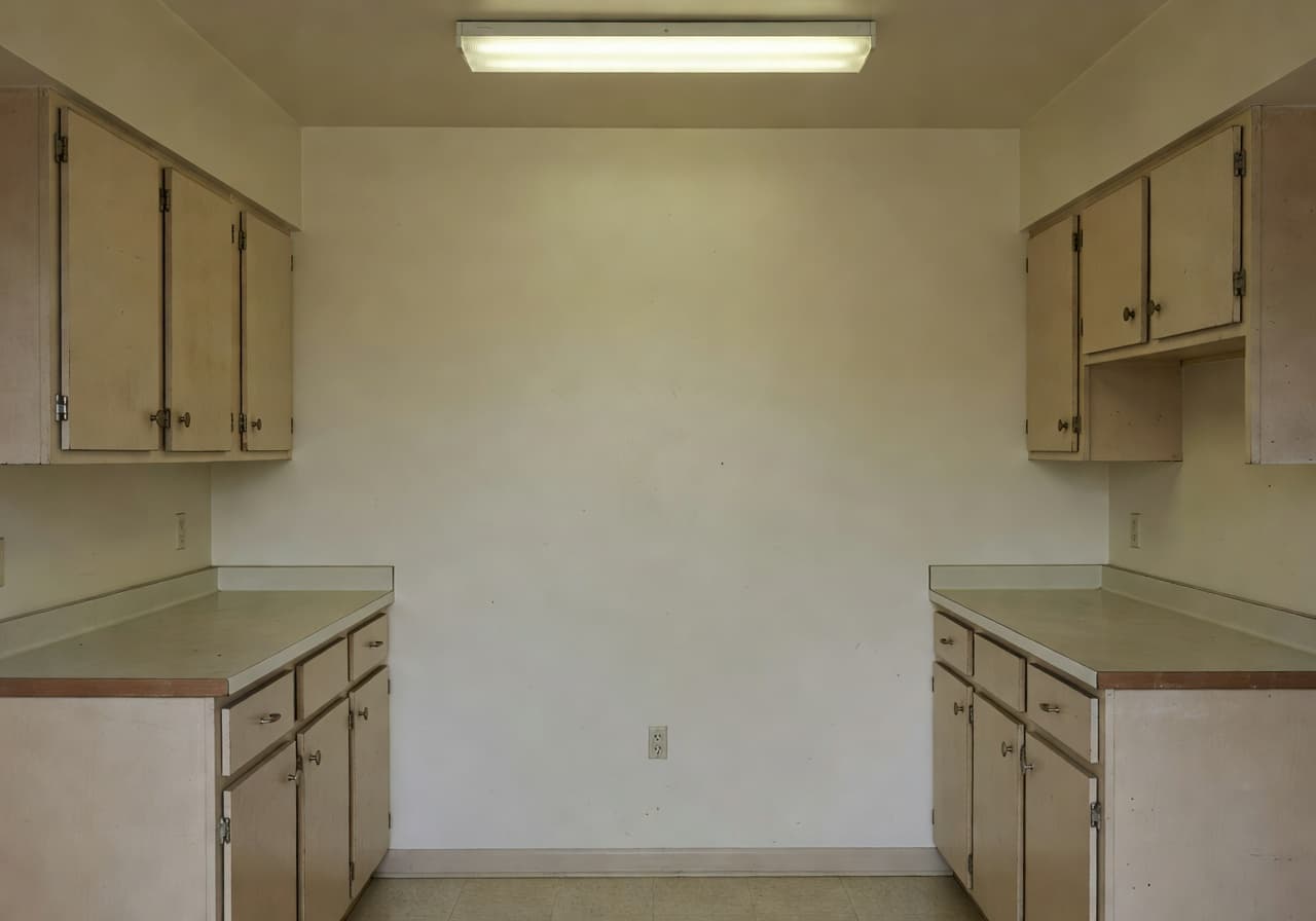 Kitchen before DecorAI AI Warm Minimal Style makeover